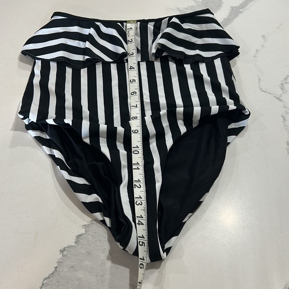 New never worn retro high waisted reversible bikini swimsuit bottoms - Picture 13 of 13